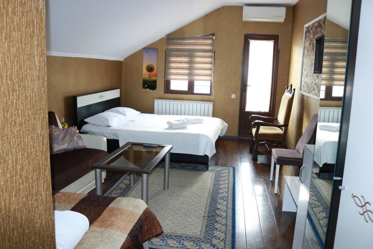 Luxors Garden Batumi Exterior photo